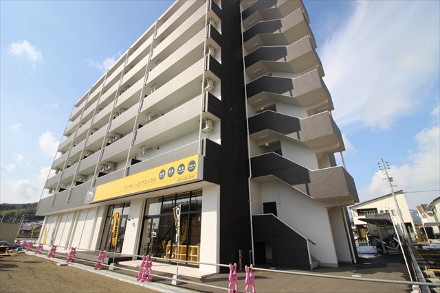 写真:株式会社アミックス センチュリー21東広島店