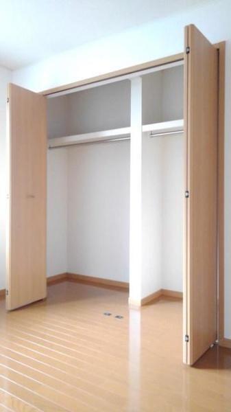 拡大写真:リバーパーク五番館 1階102の収納