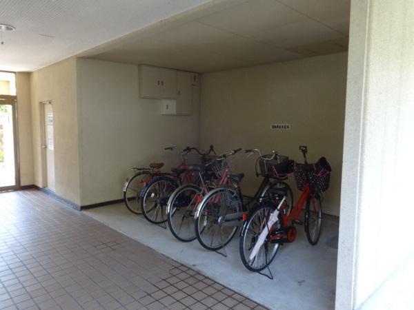 拡大写真:滝谷ユタカハイツ 2階205の駐車場