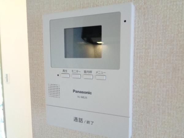 拡大写真:グレイスコート峰塚 B棟 1階102のセキュリティ