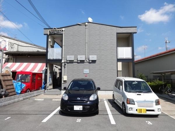 拡大写真：レオパレス外環富田林３ 1階102の駐車場