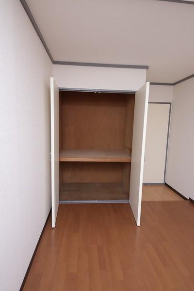 拡大写真：小金原ハイム1号棟 1階101の収納