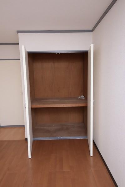 拡大写真：小金原ハイム1号棟 1階101の収納