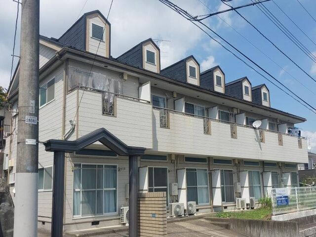 パレス川平の外観