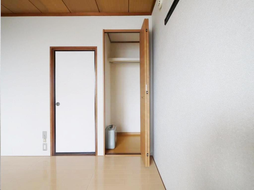 拡大写真:ハイツリュミエール 3階301の内観
