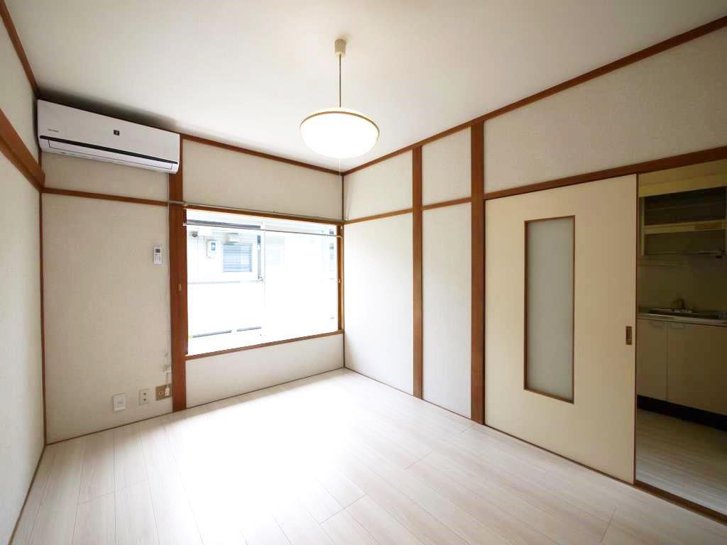 拡大写真:コーポエスポワール 2階202の内観