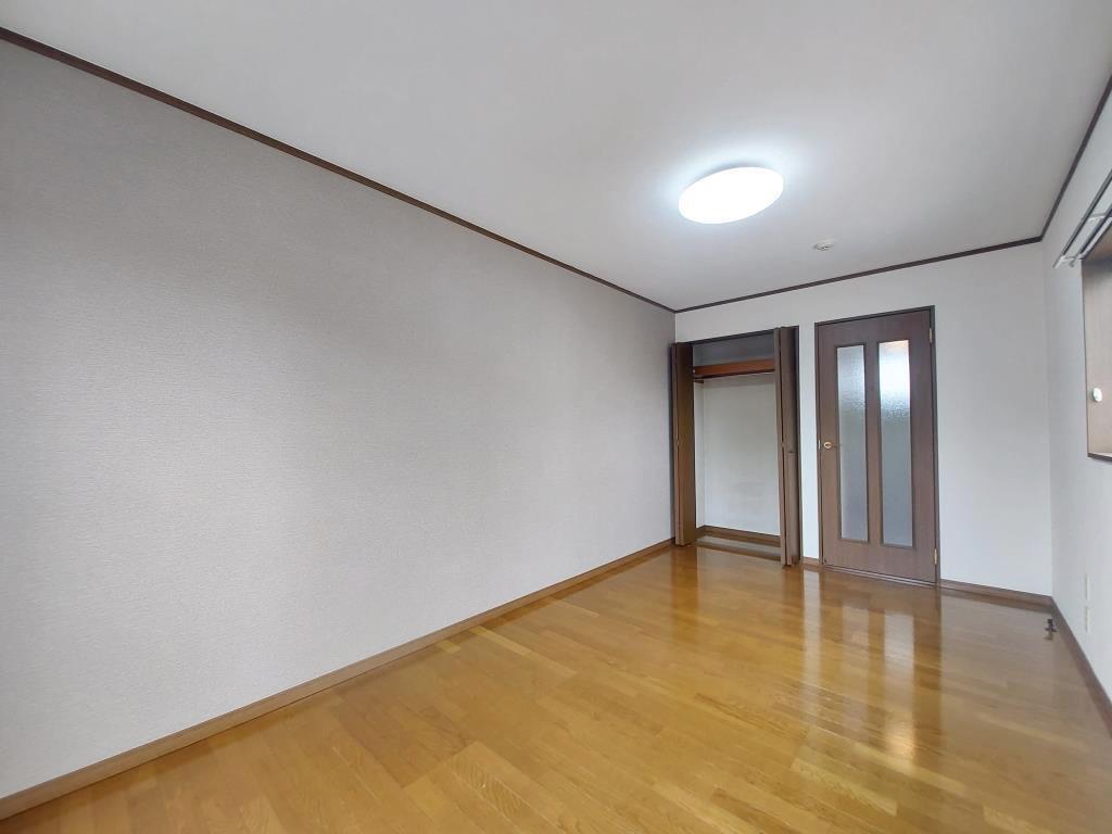 拡大写真:CASA泉 2階202の内観