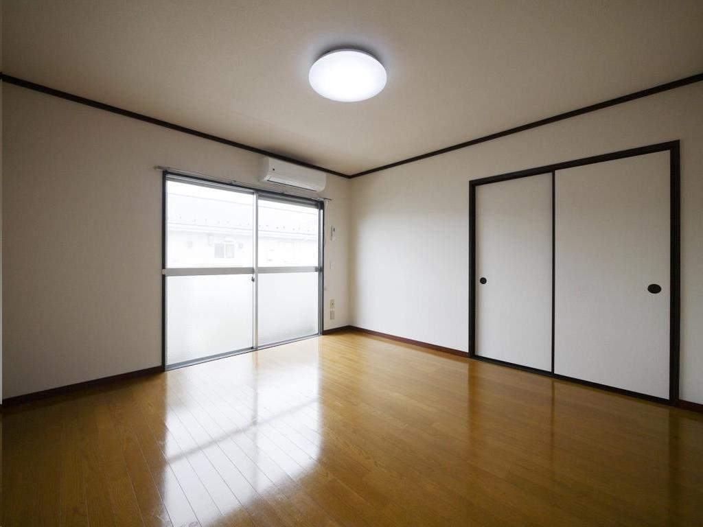 拡大写真:ハイツ松が丘A 2階205の内観