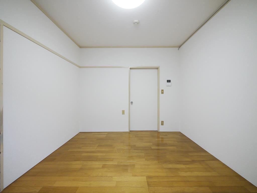 拡大写真:シルバーハイツ 1階103の内観