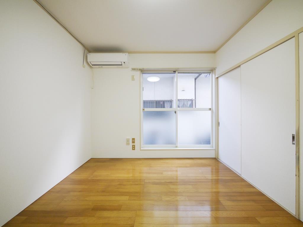 拡大写真:シルバーハイツ 1階103の内観