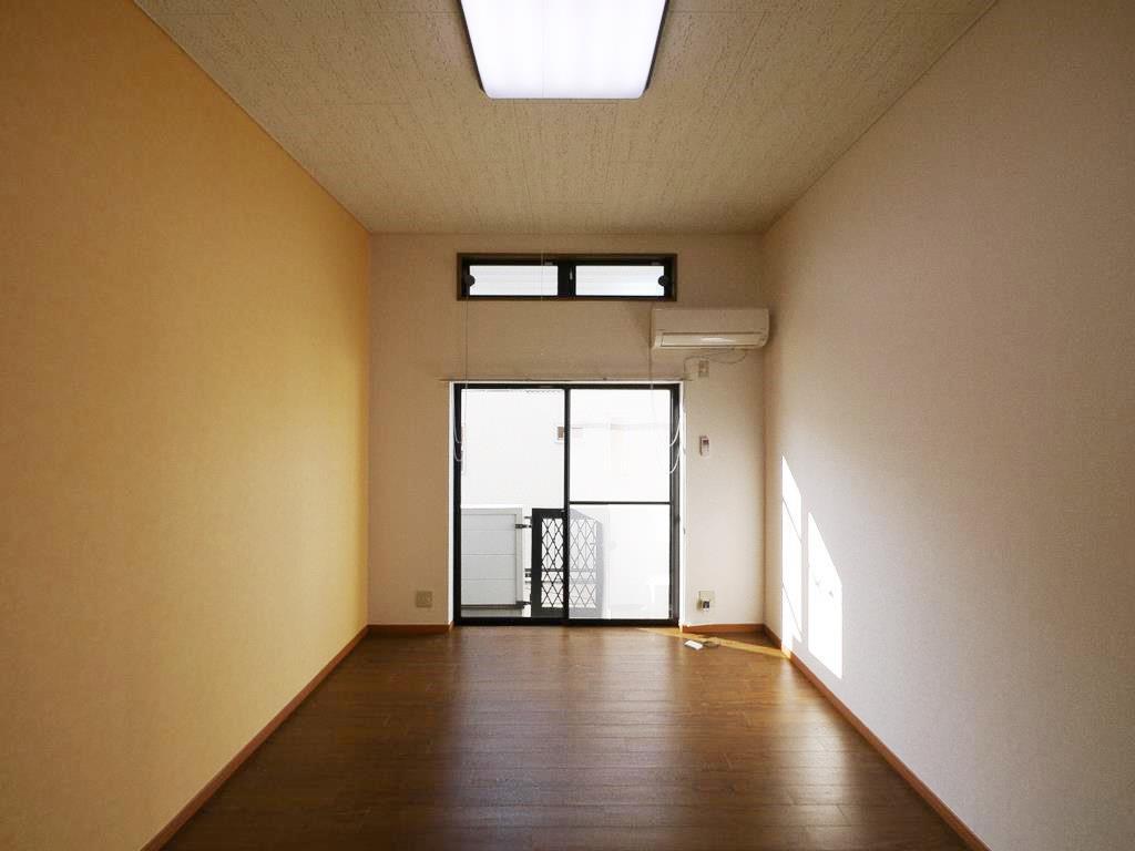 拡大写真:サンガーデン風 1階102の内観