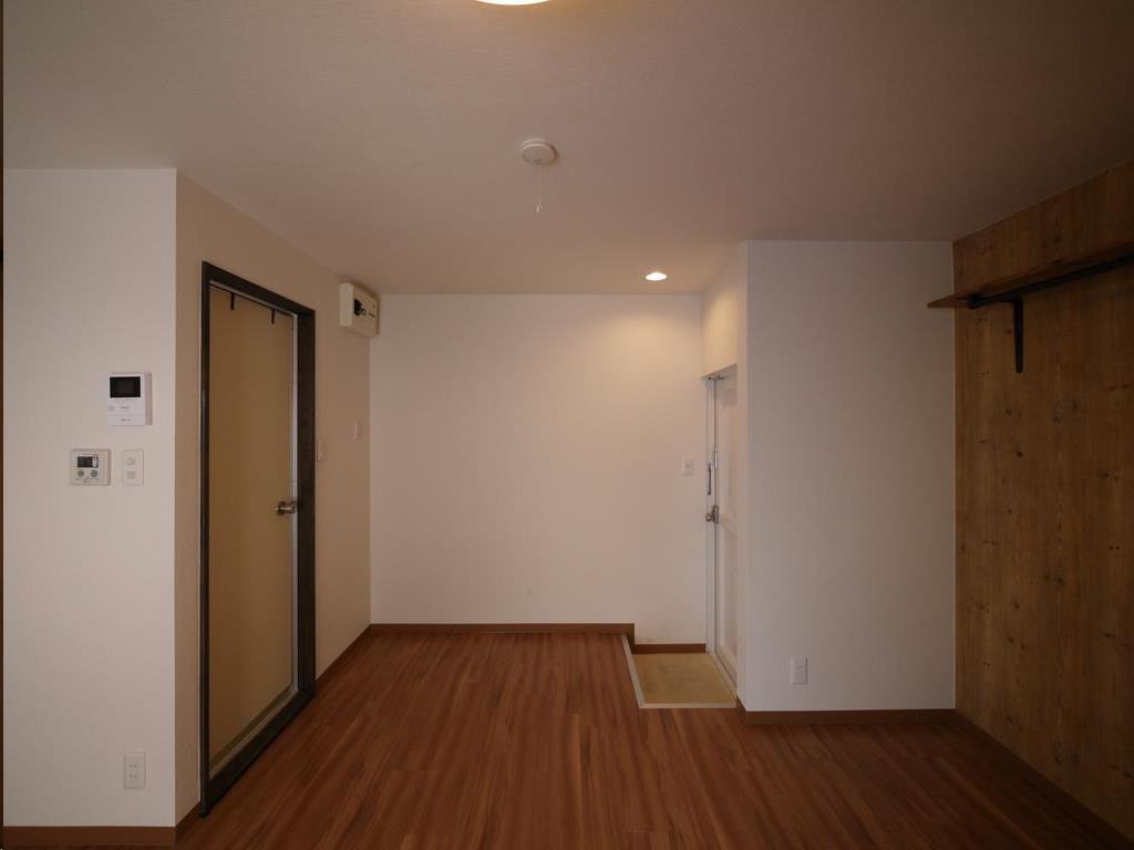 拡大写真：Ｃｏｌｌｉｎｓ 4階403の内観