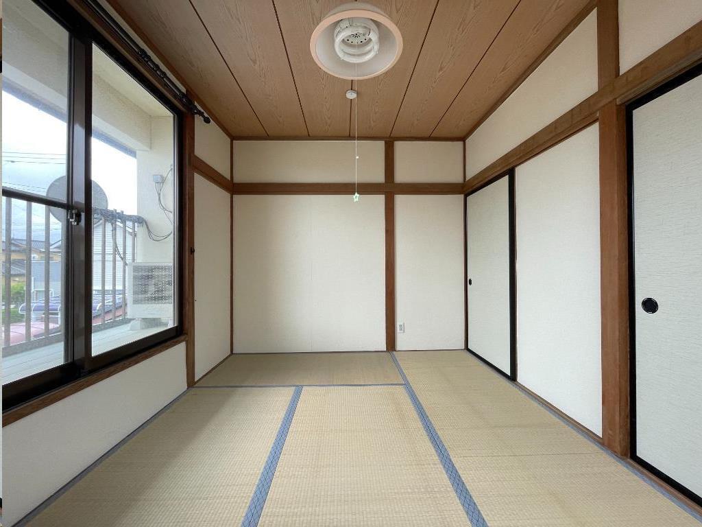 拡大写真:中田町K戸建 1階1の内観