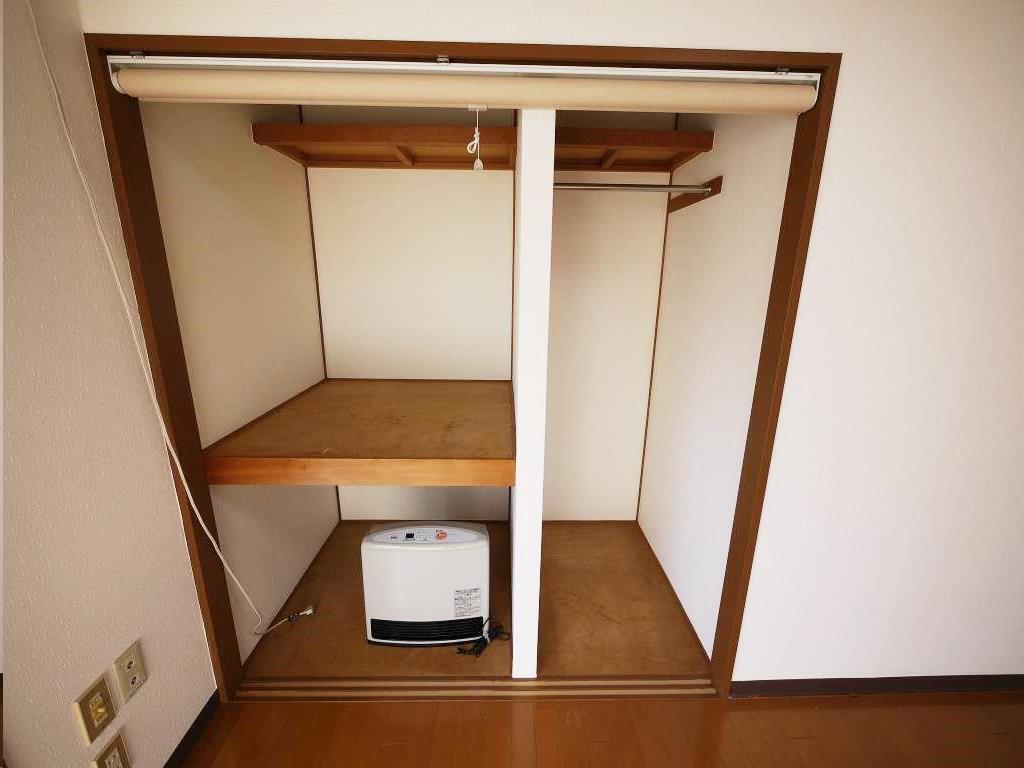 拡大写真:さくらコーポ 2階202の内観