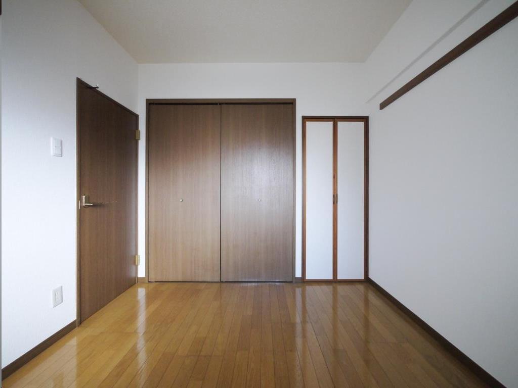 拡大写真:ジェムラポール 4階406の内観