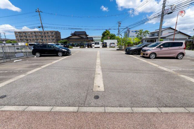 拡大写真:D-room萩原 2階202の駐車場
