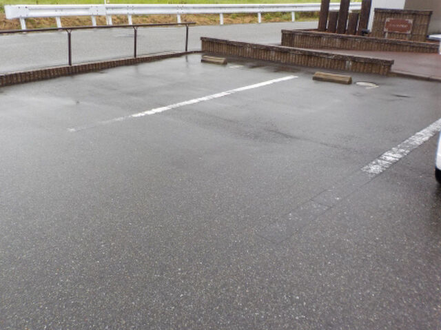 拡大写真:グランモア町村 B棟 1階101の駐車場