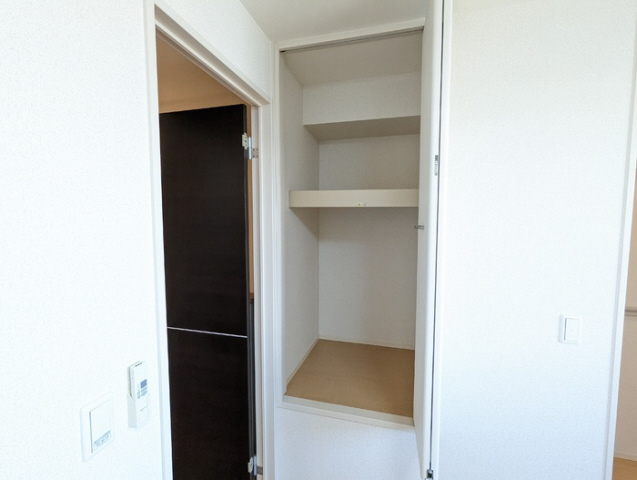 拡大写真:D-room萩原 2階202の収納
