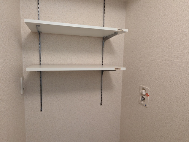 拡大写真:D-room萩原 2階202の洗面収納