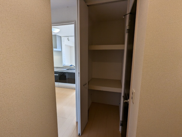 拡大写真:D-room萩原 2階202の収納