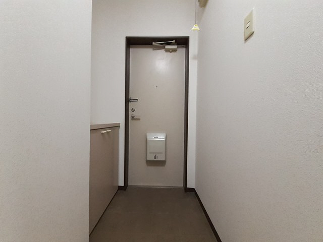 拡大写真:ビューレンゲB 2階202の玄関