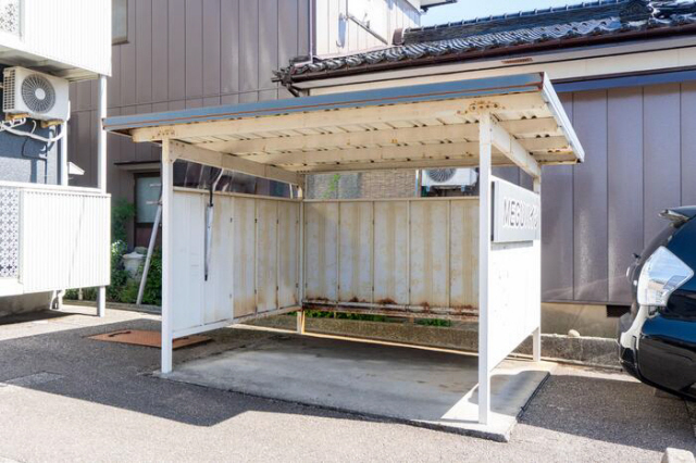 拡大写真:MEGUハイツ 2階201の駐輪場