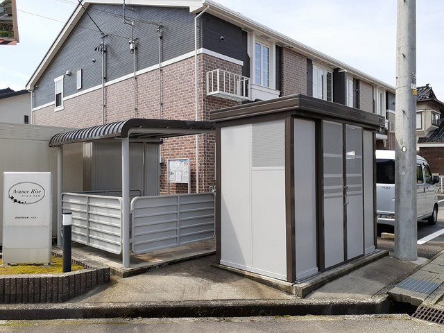 拡大写真:アバンスライズ 1階102の共用部