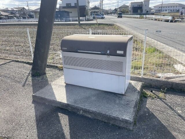 拡大写真:プレセジュール中央 2階201の外観