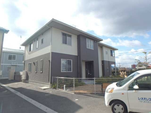 シャーメゾン上泉の外観