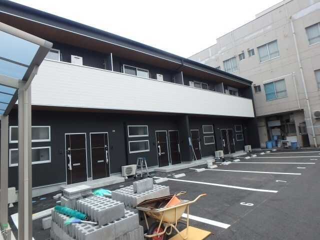 拡大写真：ベルグレイヴィア新居浜中央B 1階103の外観