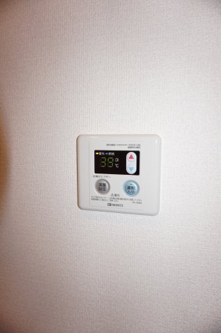 拡大写真:グランベリー 1階101のグランベリー 給湯パネル