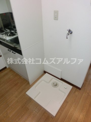 拡大写真:メゾンドール清水ケ丘 1階103のメゾンドール清水ケ丘 室内洗濯機置場