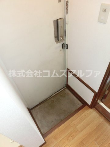 拡大写真:メゾンドール清水ケ丘 1階103のメゾンドール清水ケ丘 玄関