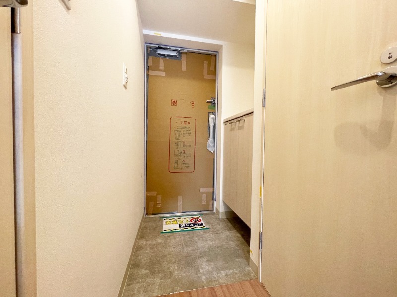 拡大写真：アプリーレ元町ウエスト 5階504の玄関