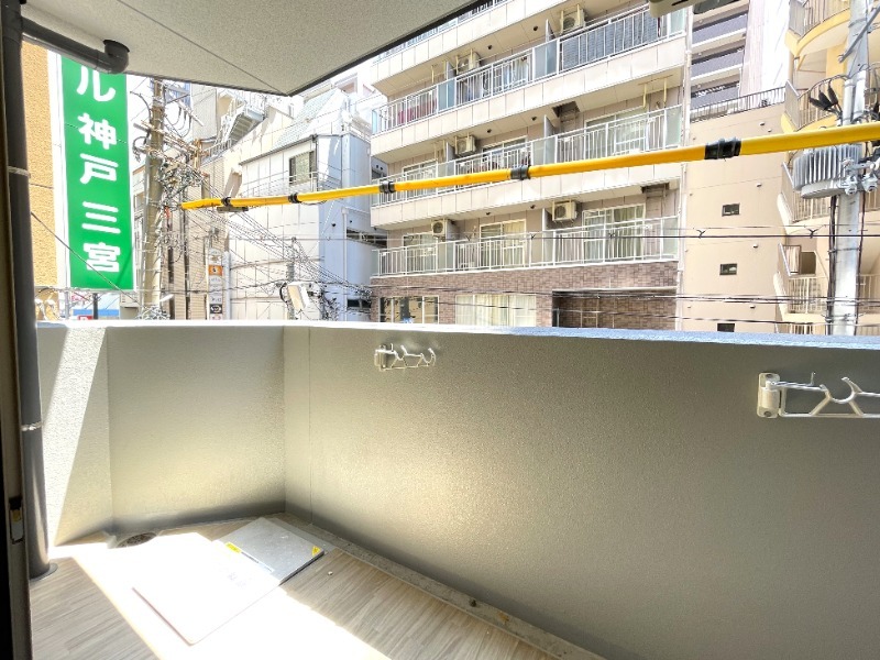拡大写真:エスリードレジデンスグラン神戸三宮シティ 7階708のバルコニー