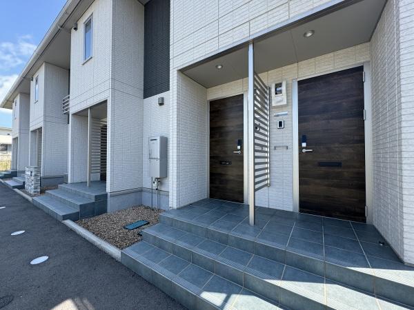 拡大写真:松江市西川津町 2階202のエントランス