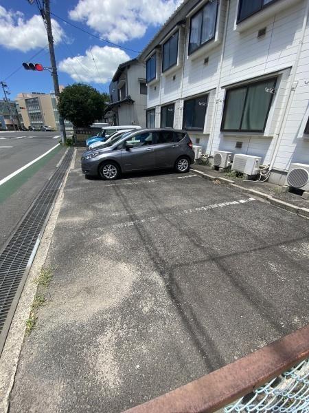 拡大写真:コーポ安田 2階205の駐車場
