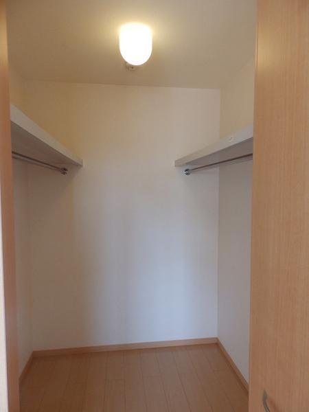 拡大写真:安来市黒井田町 3階C302の収納