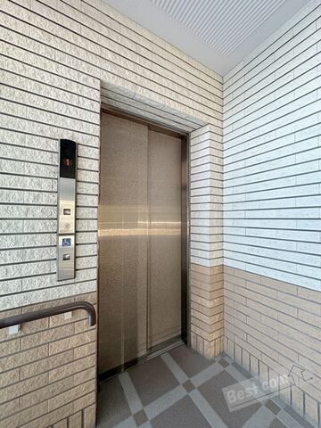 拡大写真:ボヌールヴィラ中百舌鳥 7階703のエレベーター付き♪