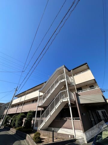ロイヤルメゾン北花田の外観