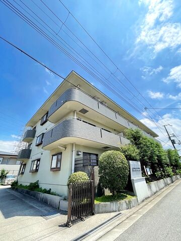 サンクス第三ハイツの外観