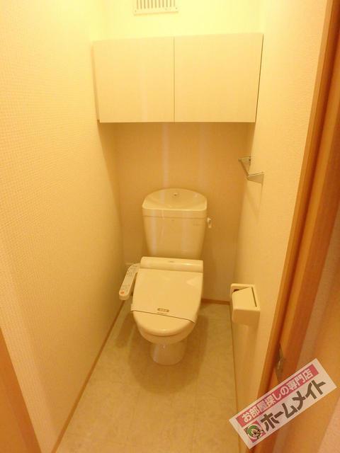 拡大写真:グレイス北花田 2階201の温水洗浄便座付き♪