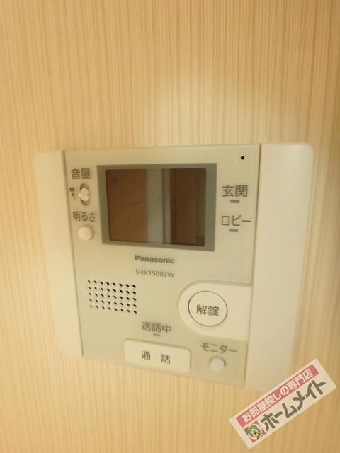 拡大写真:グレイス北花田 2階201のモニターホンで来訪者を確認できます♪