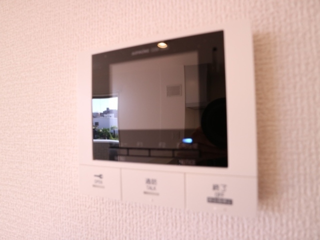 拡大写真:アルフォンテ上野芝 2階202の内観