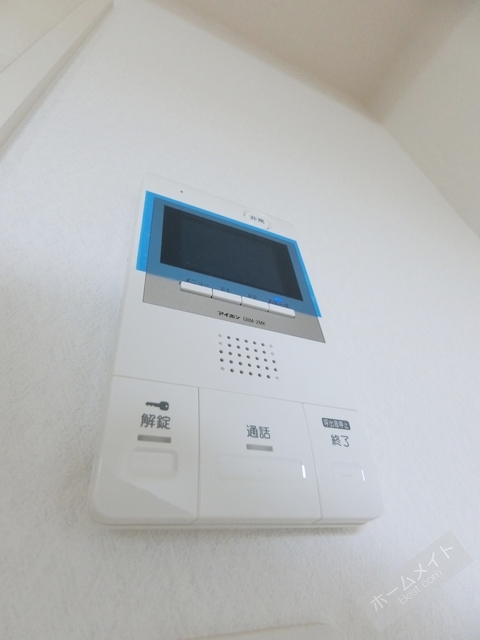 拡大写真:グラディオ大浜 1階101のモニターホンで来訪者を確認できます♪
