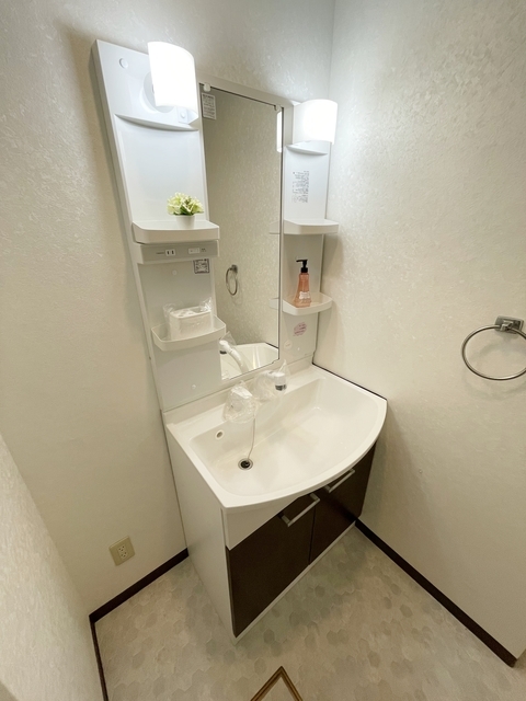拡大写真:サンクス第三ハイツ 1階1Bの内観