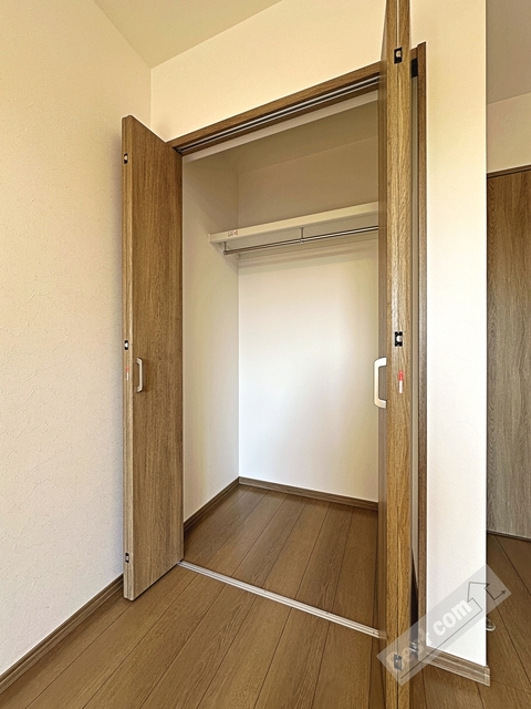 拡大写真:リレックス緑ヶ丘中町 3階302の内観