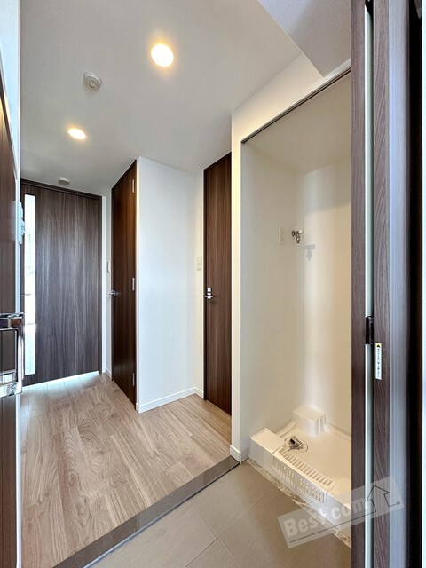 拡大写真:S-RESIDENCE堺blaze 7階704の室内洗濯機置場♪