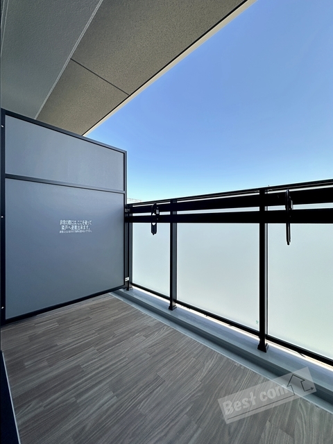 拡大写真:S-RESIDENCE堺湊駅前azure 5階507の日当た良好のバルコニー♪