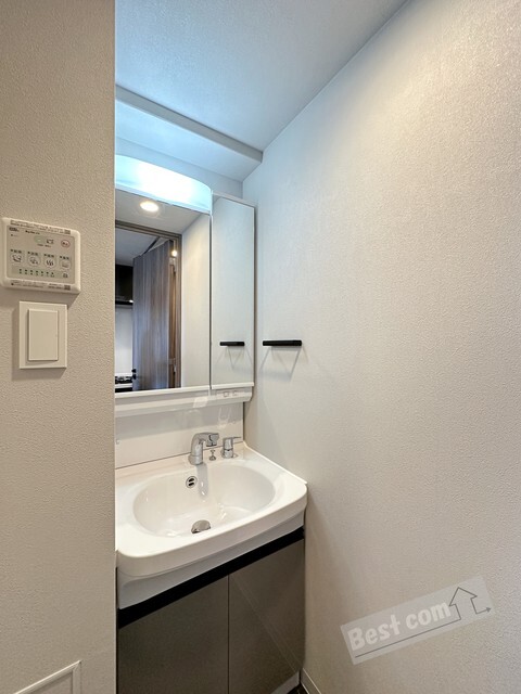 拡大写真:S-RESIDENCE堺湊駅前azure 5階508の内観